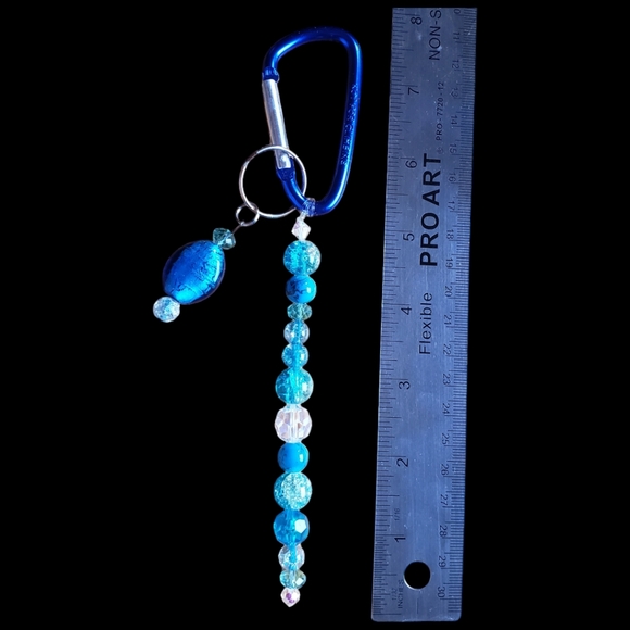 Lovely Blue Beaded Hand Crafted Keychain - Picture 6 of 7